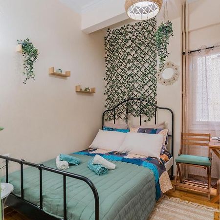 Green Boho Apartment Athens Exterior photo